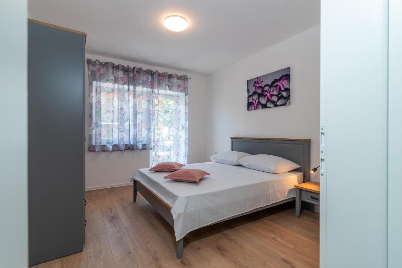 Apartman Galeb Trogir Ngoại thất bức ảnh