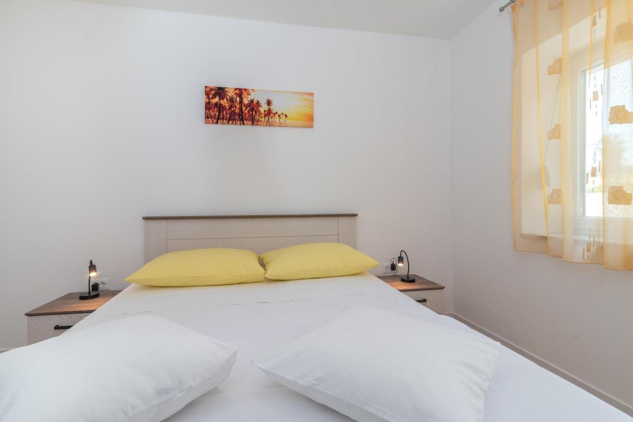 Apartman Galeb Trogir Ngoại thất bức ảnh