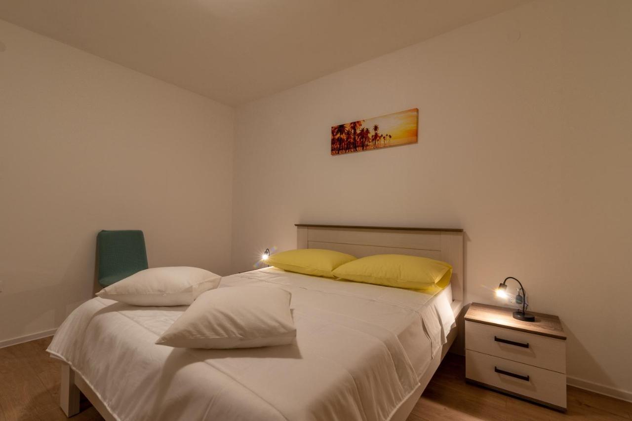 Apartman Galeb Trogir Ngoại thất bức ảnh