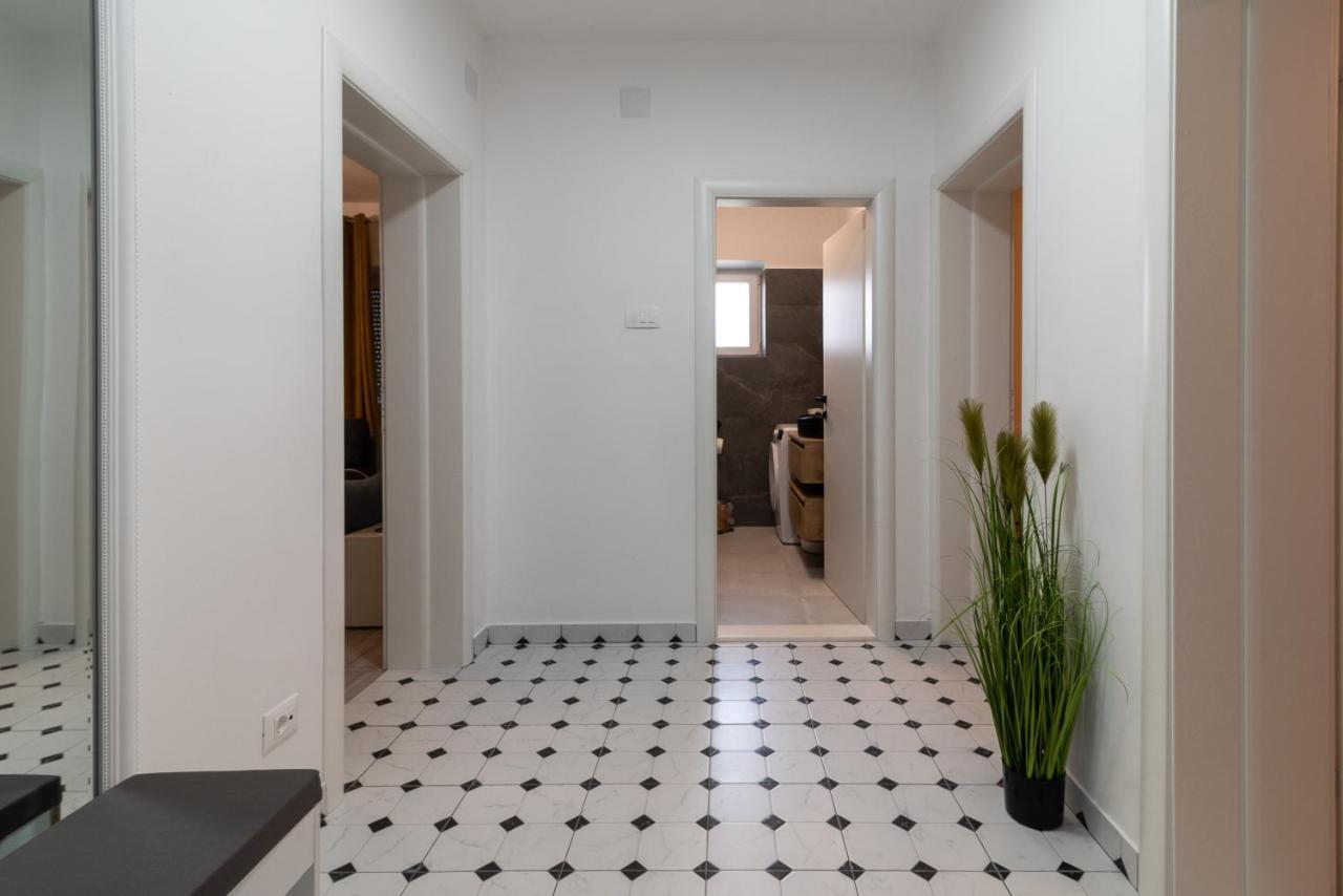 Apartman Galeb Trogir Ngoại thất bức ảnh