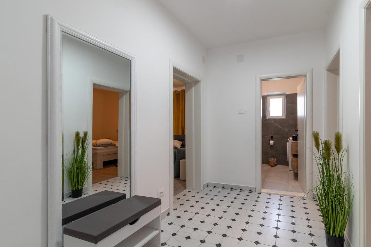 Apartman Galeb Trogir Ngoại thất bức ảnh